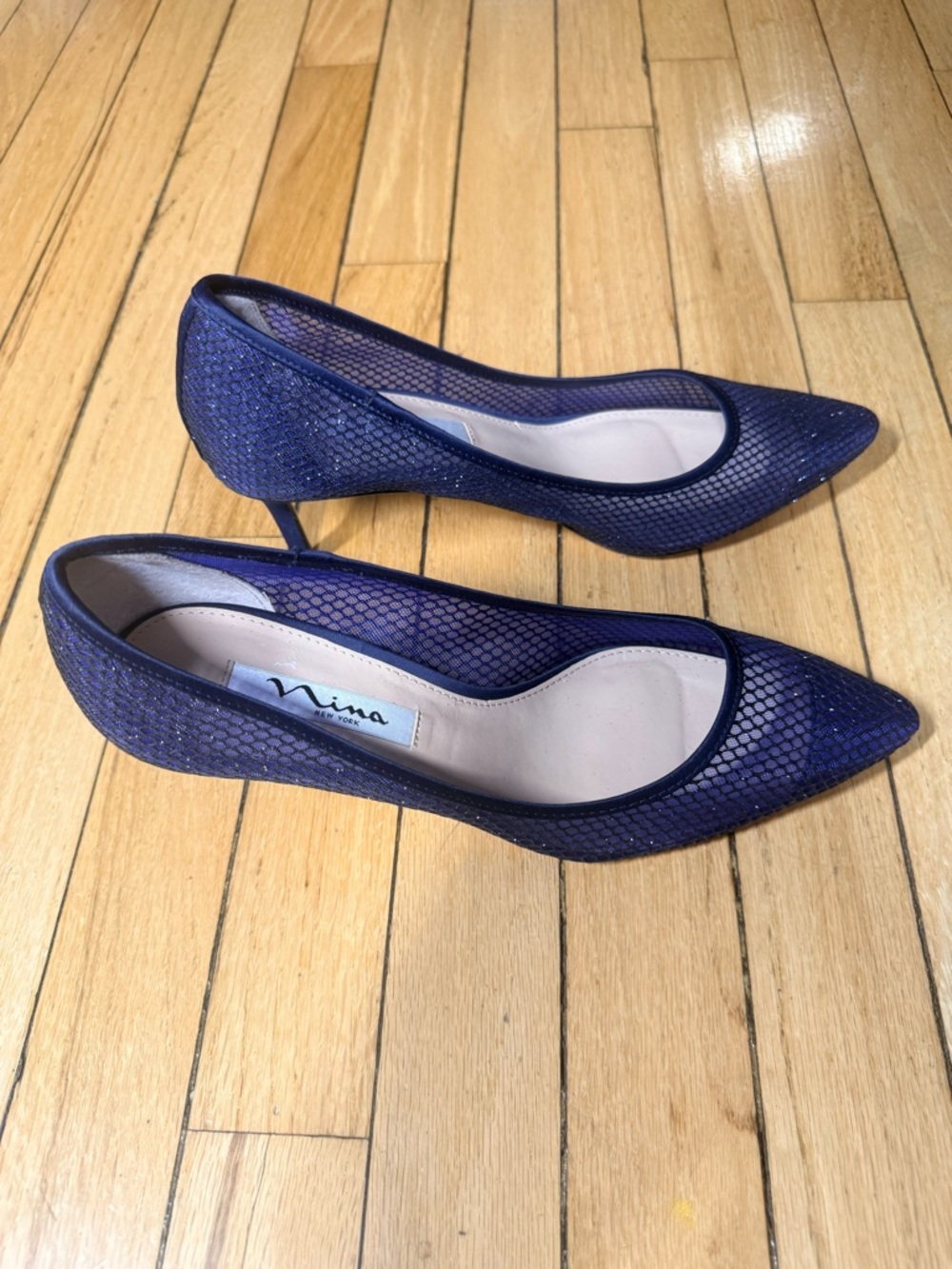 Nina Niley Navy Pointed toe Mesh Pump with Subtle Sparkle NEW - Picture 4 of 7